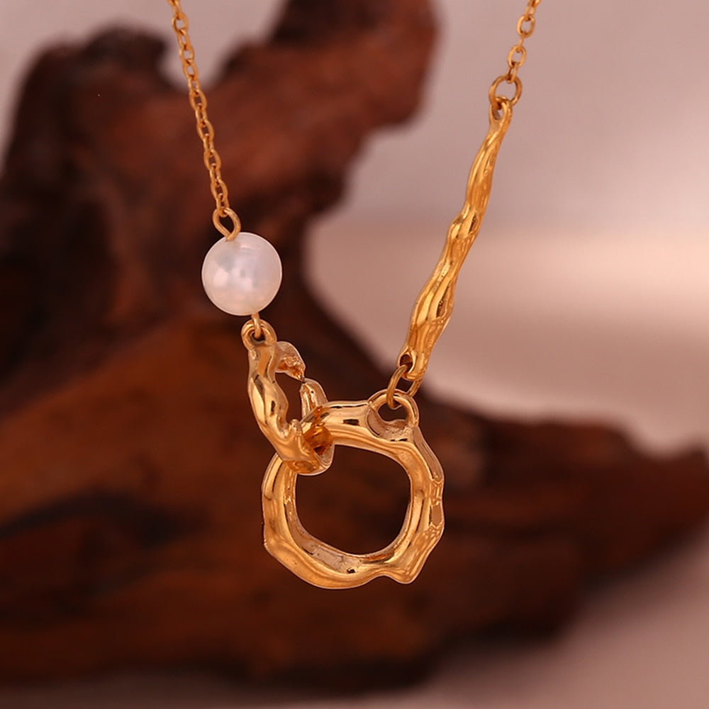Infinity Pearl 18K Gold Plated Necklace - Femerald