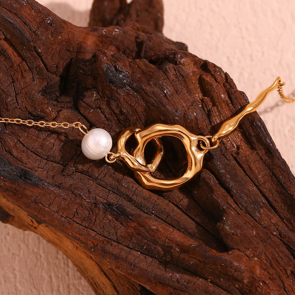 Infinity Pearl 18K Gold Plated Necklace - Femerald
