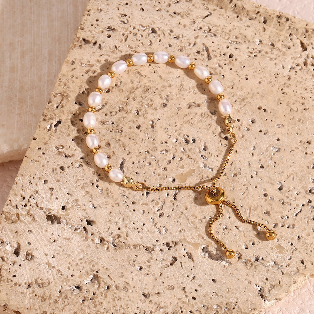 Sea Pearls 18K Golden Plated Bracelet - Femerald