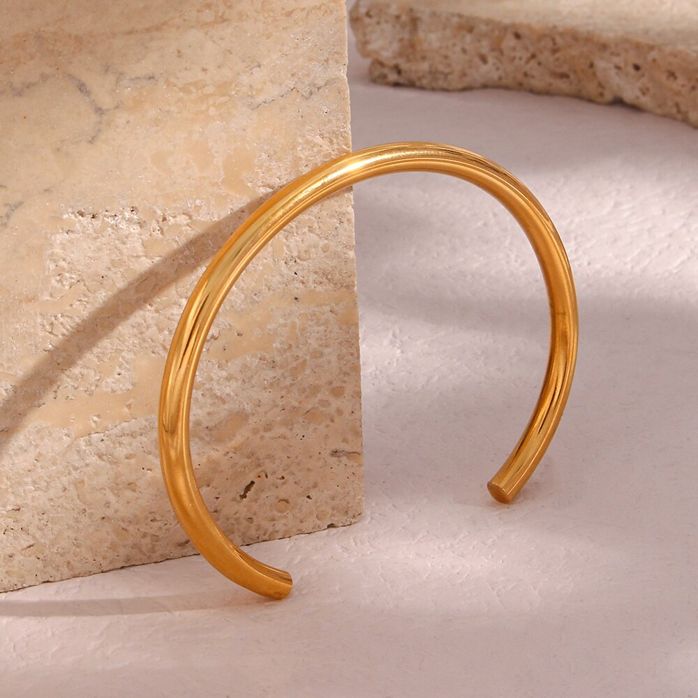 Glossy Circle 18K Golden Plated Bracelet - Femerald