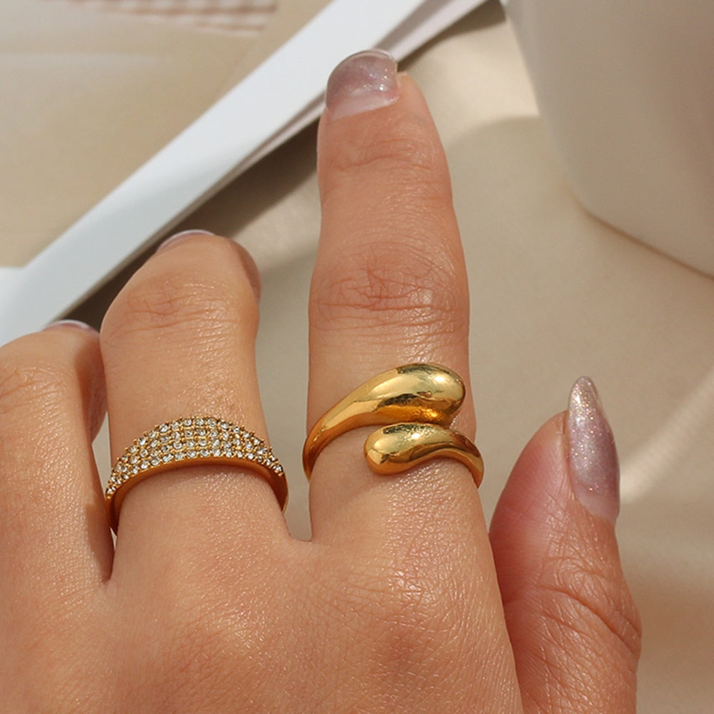 Infinity 18K Gold Plated Adjustable Ring - Femerald