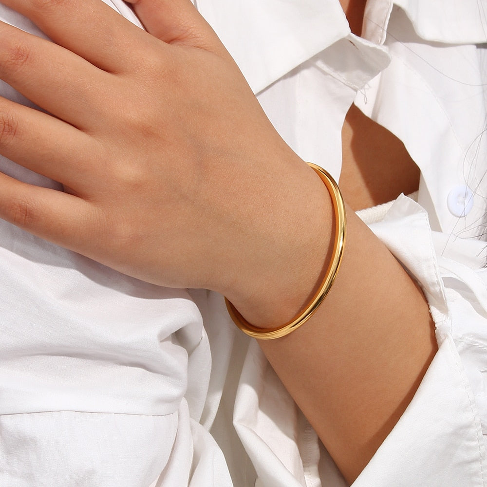 Glossy Circle 18K Golden Plated Bracelet - Femerald